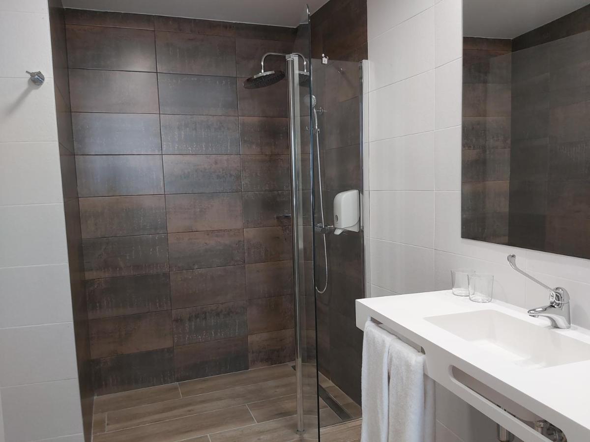 Micampus Burgos Centro Student Residence المظهر الخارجي الصورة